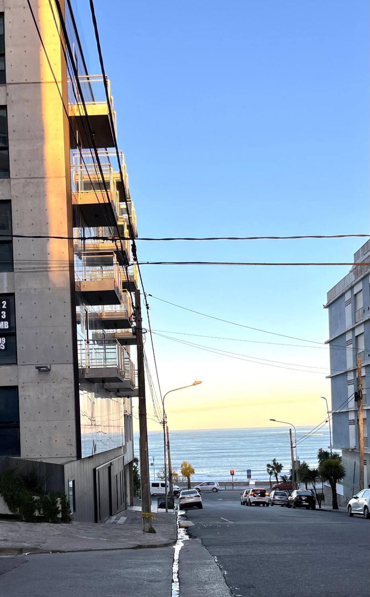 2 Amb Playa Grande Y Alem Cochera - 5 Apartment Mar del Plata