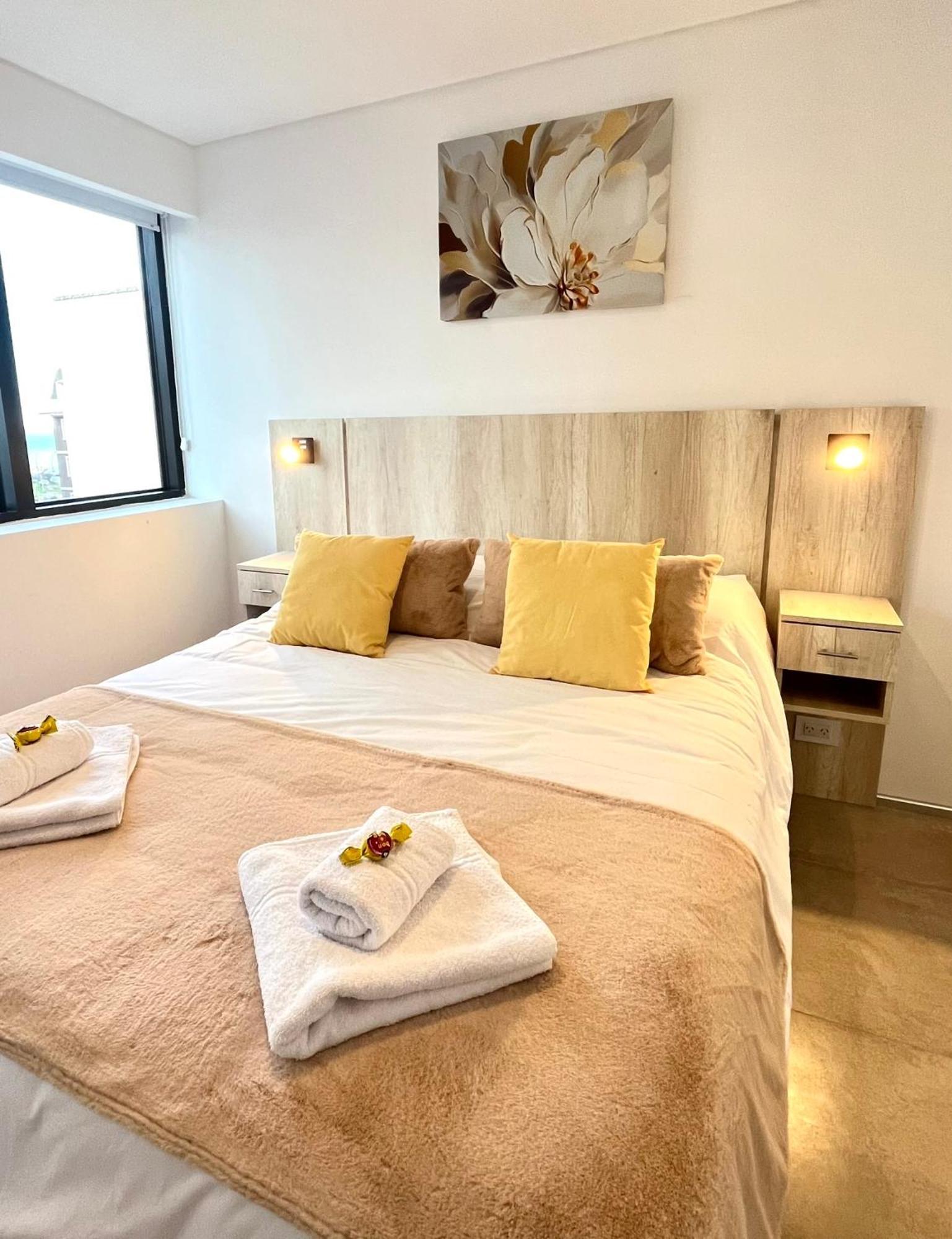 2 Amb Playa Grande Y Alem Cochera - 5 Apartment Mar del Plata